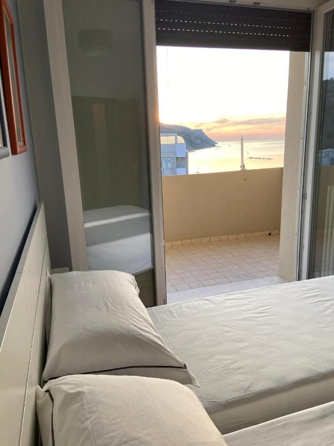 דירות פסארו Tramonto In Baia מראה חיצוני תמונה